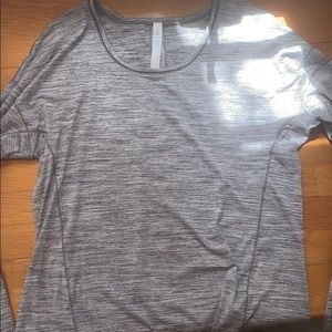 BRAND NEW LULULEMON LONG SLEEVE